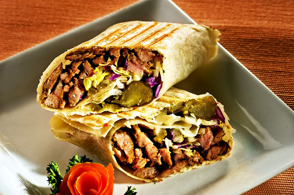 Extra meat meal with mozzarella cheese and mushrooms