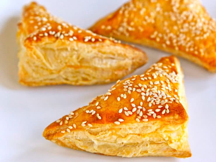 Cheese burek (piece)
